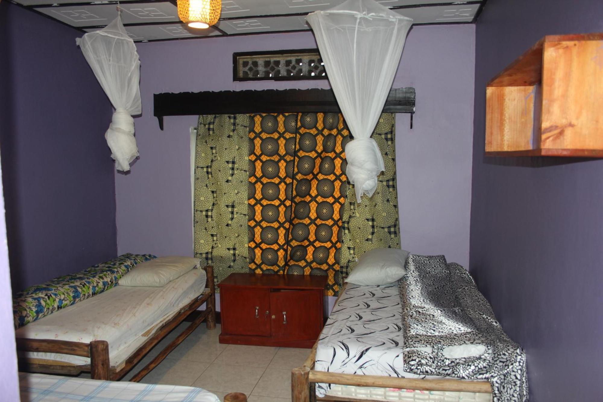 רוהנגרי Amahoro Guest House מראה חיצוני תמונה